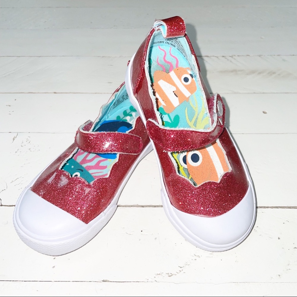 Disney/Pixar Finding Nemo Red Glitter Shoes